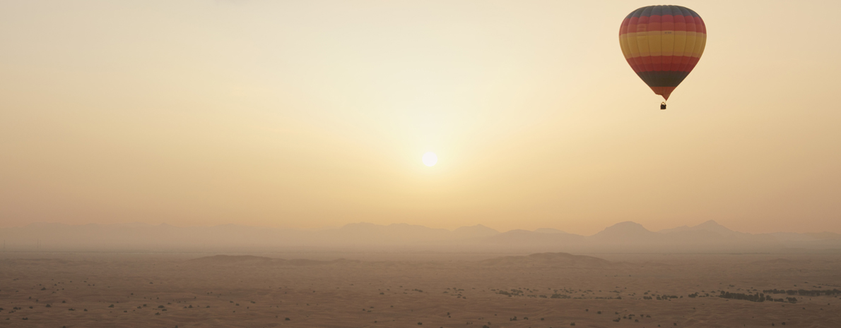 Passeio de Balão pelo deserto