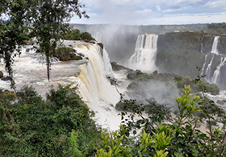 Cataratas brasileiras + Parque das aves - sem ingressos