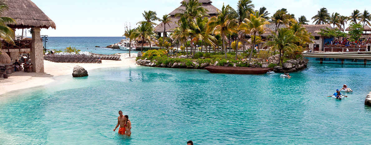 Tour Xcaret Básico saindo de Cancun, Riviera Maya e Playa del Carmen