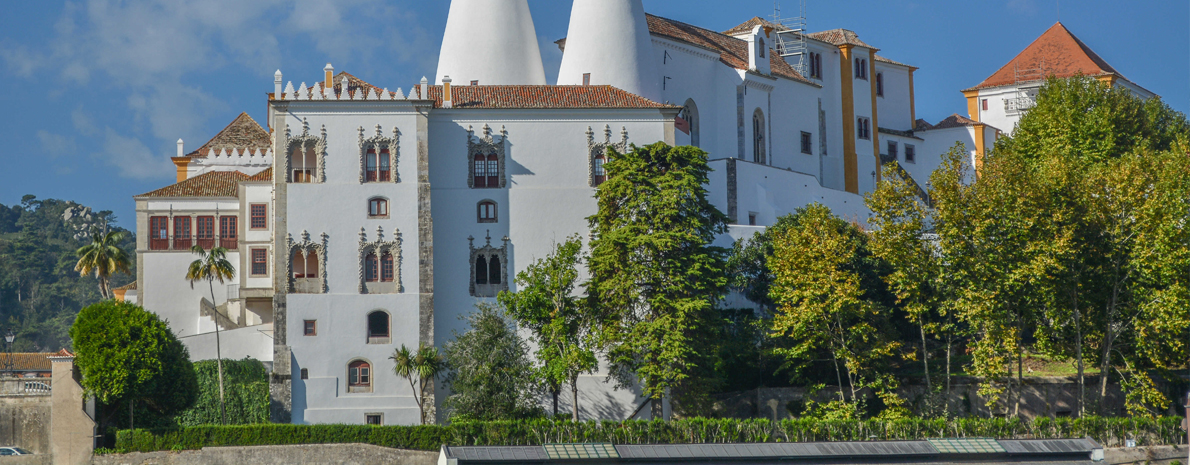 Passeio a Sintra, Palácio Nacional, Cascais e Estoril - Meio dia