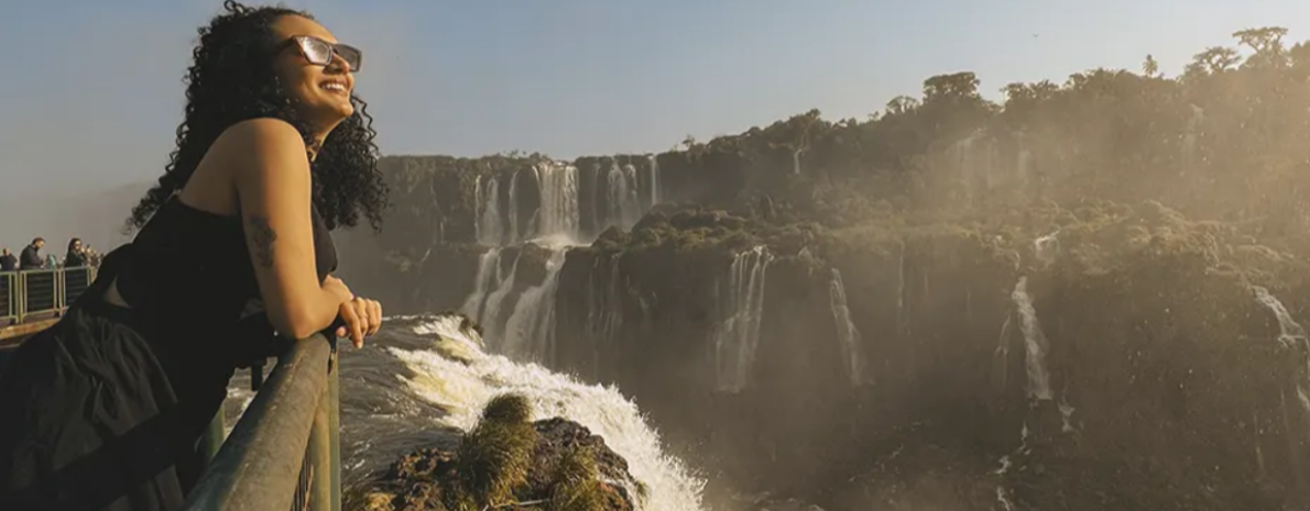 Pôr do Sol nas Cataratas - Transporte + Ingresso