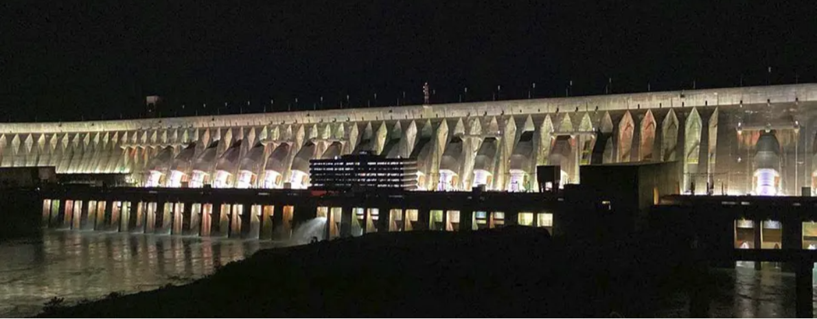 Itaipu Iluminada - Transporte