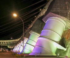 Itaipu Iluminada - Transport