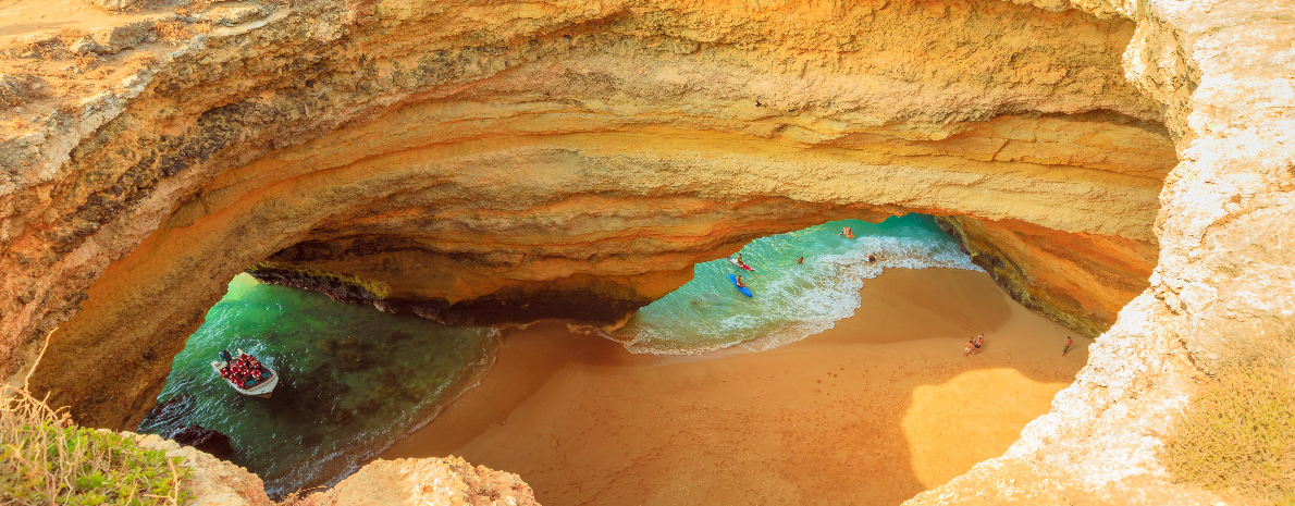 Golfinhos e a Gruta de Benagil - Partida de Albufeira