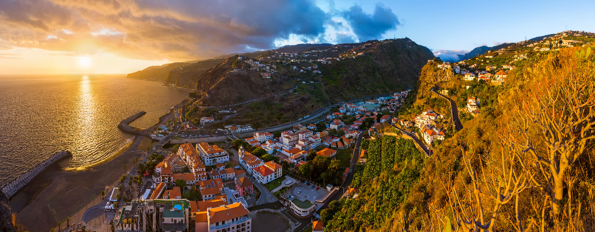 Passeio de Barco na Ilha da Madeira: Belas Baías - Oeste da Ilha da Madeira com almoço