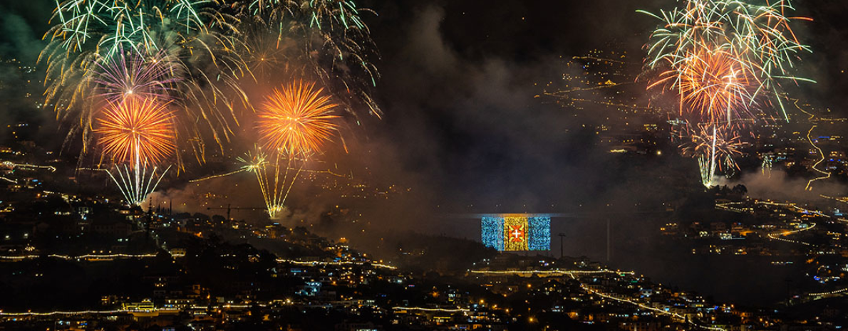 Réveillon na Madeira: Passeio de Barco com vista para fogos de artifício