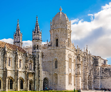 City tour in Lisbon - Private full day tour in the Algarve (between Carvoeiro, Armação de Pêra and Tavira)