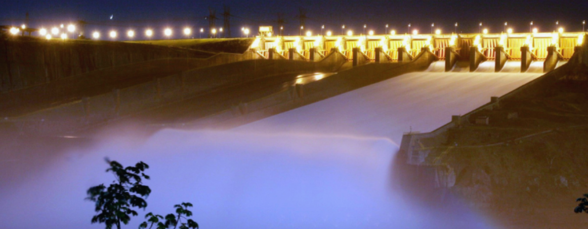 Itaipu Iluminada com Jantar - sem ingressos - Privativo