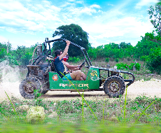 Combo Buggies de Aventura + Punta Cana Catamarã Party Boat Regular