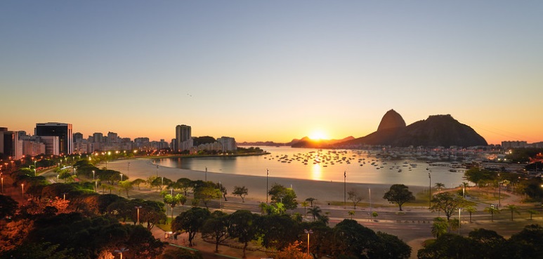 Transfer de Chegada e Saída do Aeroporto Santos Dumont para: Hotéis no Centro ou Zona Sul do Rio de Janeiro