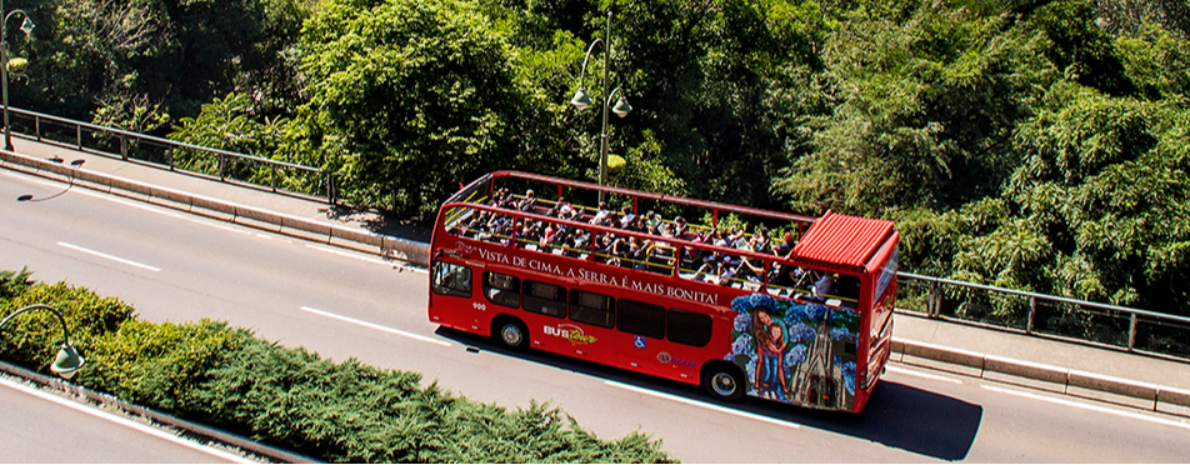 Transfer de Chegada e Saída do Aeroporto de Canoas para Gramado ou Canela + 1 Ticket Bustour + Tour Origens Alemãs + Trem Maria Fumaça