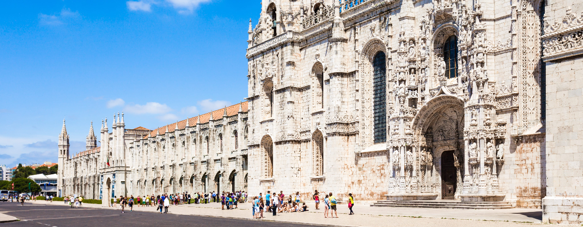 Transfer privado ida e volta a partir de Sevilha para Lisboa, Portugal