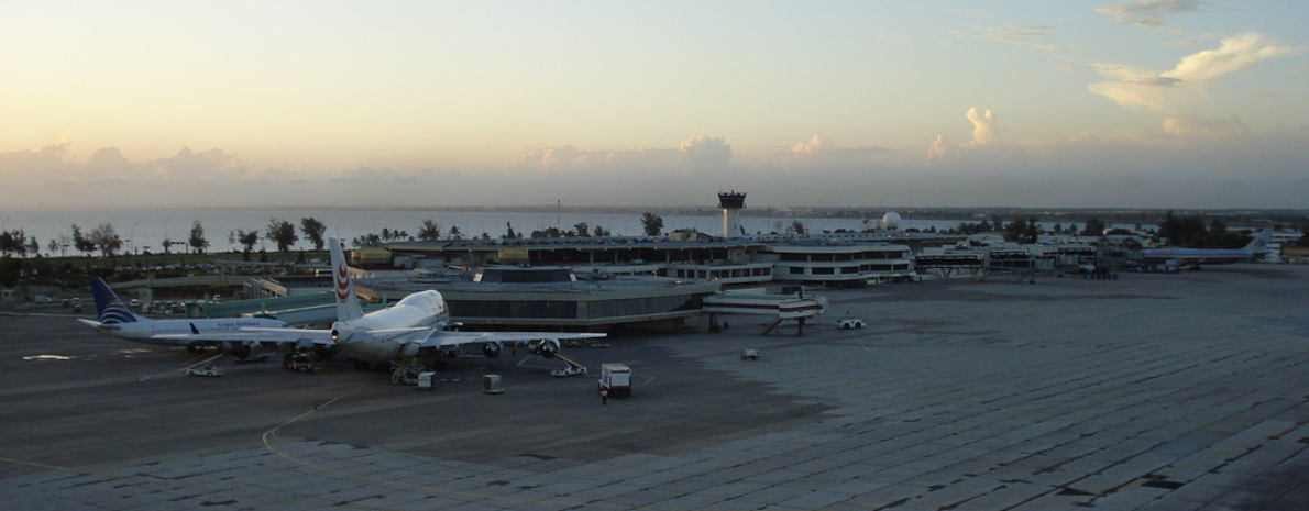 Transfer de chegada e saída de Aeroporto de Punta Cana para Aeroporto de Santo Domingo ou Boca Chica